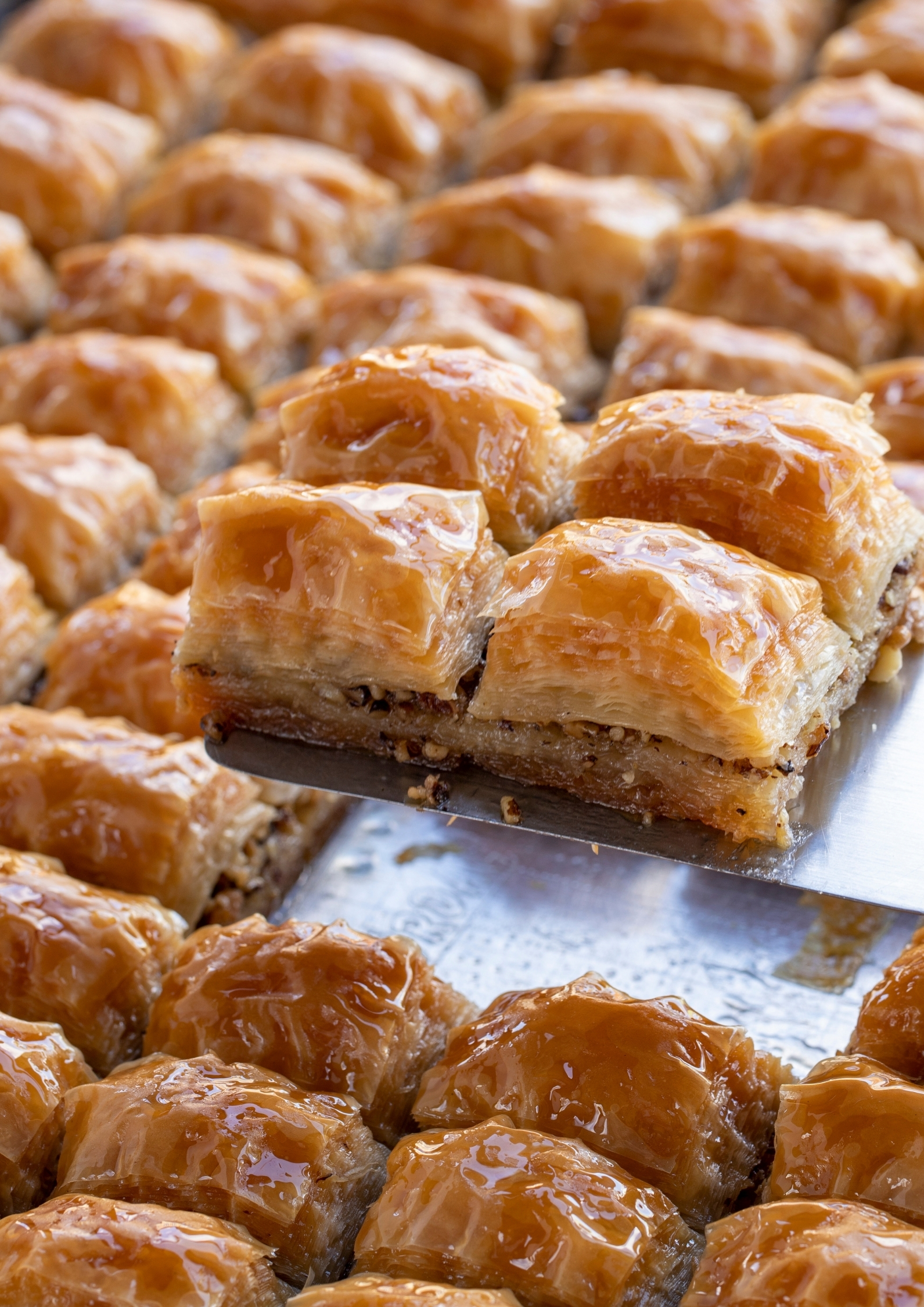 CEVİZLİ BAKLAVA